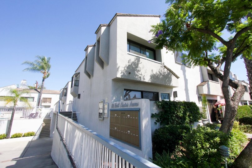 Alhambra Palm Villa Condos, Lofts & Townhomes For Sale Alhambra Palm