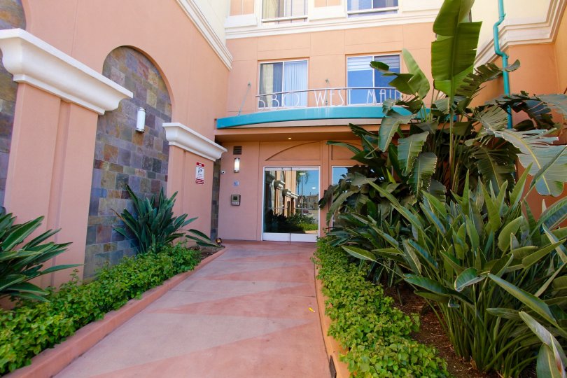 Alhambra Regency Condos, Lofts & Townhomes For Sale Alhambra Regency