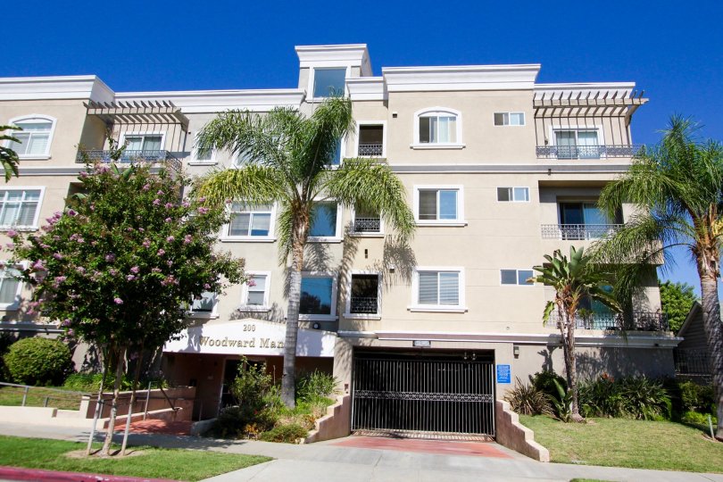 Woodward Manor Condos, Lofts & Townhomes For Sale Woodward Manor Real