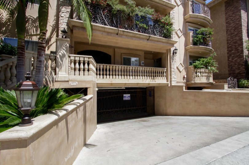 Bedford Villas Condos, Lofts & Townhomes For Sale Bedford Villas Real