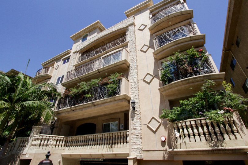 Bedford Villas Condos, Lofts & Townhomes For Sale Bedford Villas Real