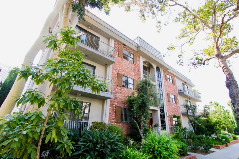 152 S Oakhurst Dr Condos, Lofts & Townhomes For Sale 152 S Oakhurst Dr Real Estate 152 S