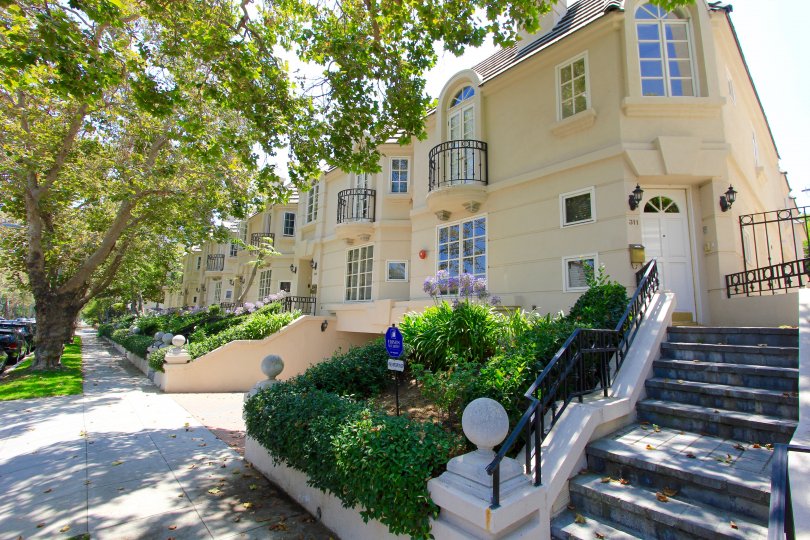 Almont Townhomes Condos, Lofts & Townhomes For Sale Almont Townhomes