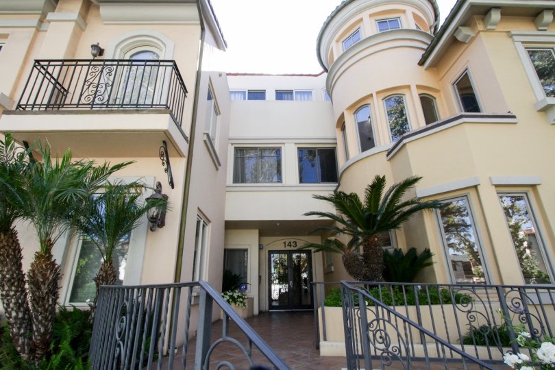 Beverly Hills Villas Condos, Lofts & Townhomes For Sale Beverly Hills