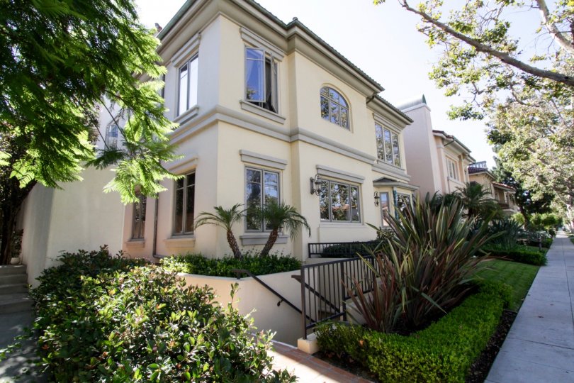 Beverly Hills Villas Condos, Lofts & Townhomes For Sale Beverly Hills