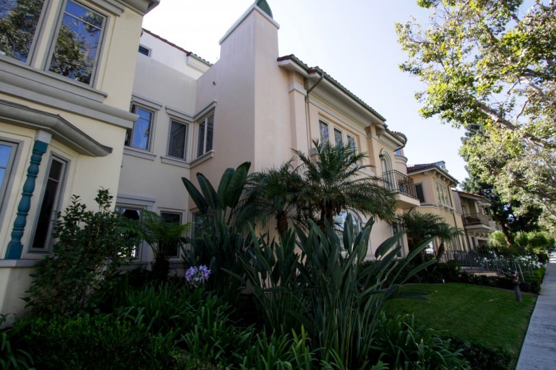 Beverly Hills Villas Condos, Lofts & Townhomes For Sale Beverly Hills