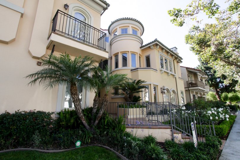 Beverly Hills Villas Condos, Lofts & Townhomes For Sale Beverly Hills