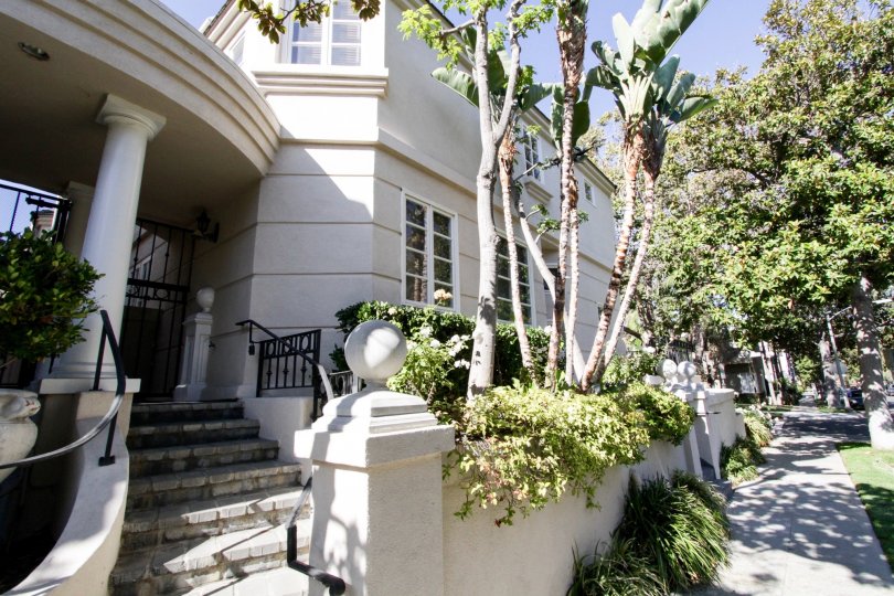 Dayton Way Condos, Lofts & Townhomes For Sale Dayton Way Real Estate