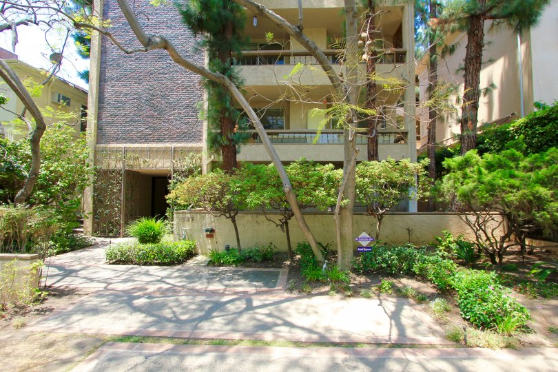 Landmark Condos, Lofts & Townhomes For Sale Landmark Real Estate