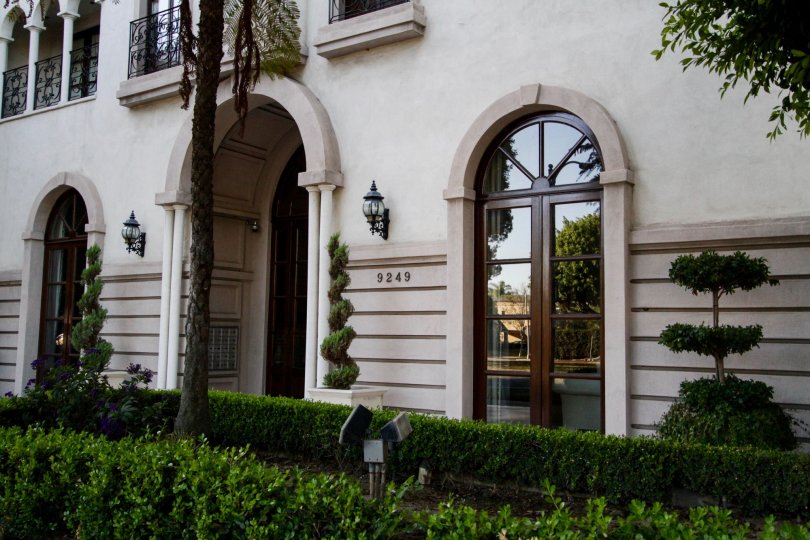 Le Faubourg St Germain Condos, Lofts & Townhomes For Sale Le Faubourg