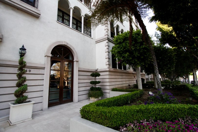 Le Faubourg St Germain Condos, Lofts & Townhomes For Sale Le Faubourg