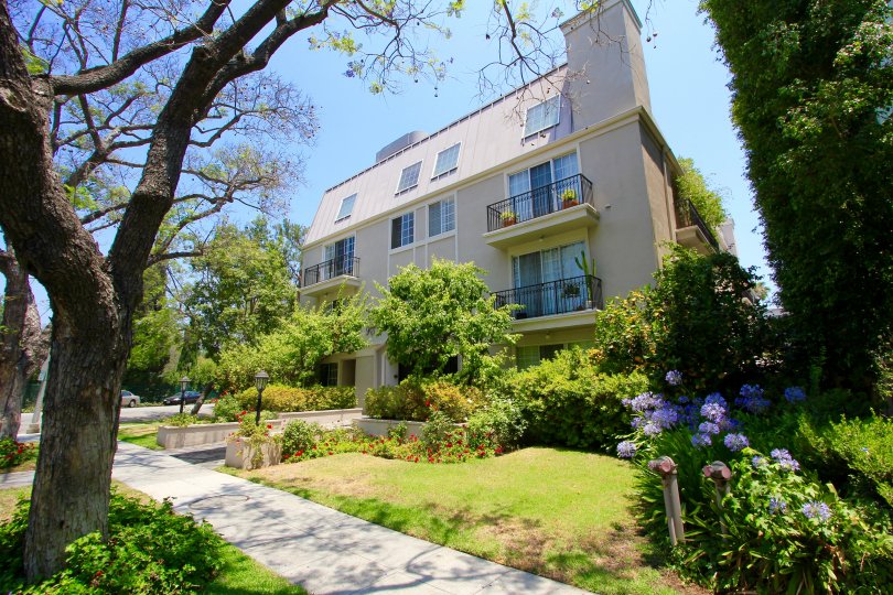 Oakhurst Regency Condos, Lofts & Townhomes For Sale Oakhurst Regency