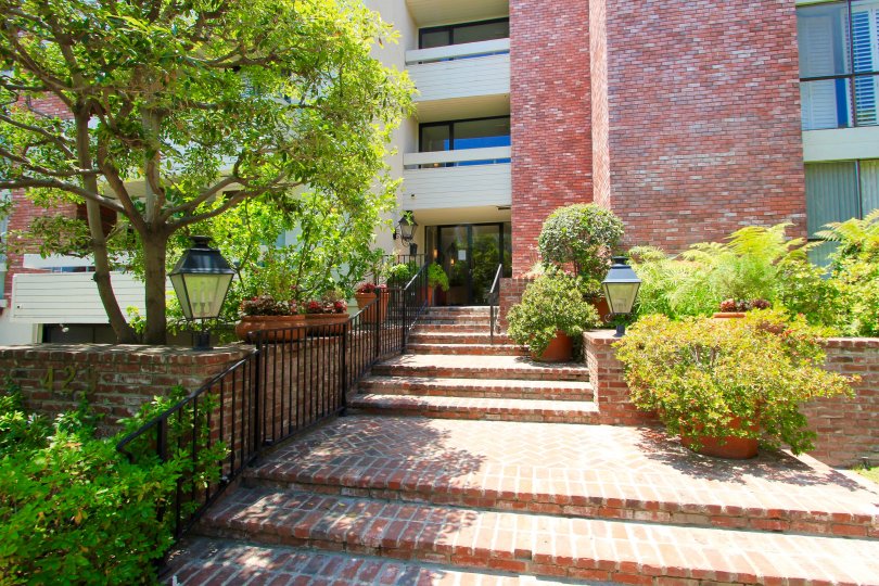 Park Oakhurst Condos, Lofts & Townhomes For Sale Park Oakhurst Real