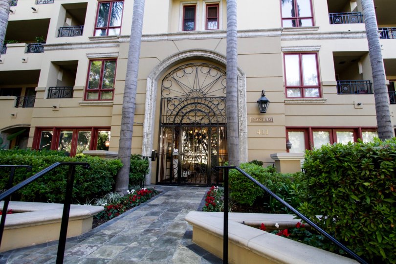 The Oakhurst Condos, Lofts & Townhomes For Sale The Oakhurst Real