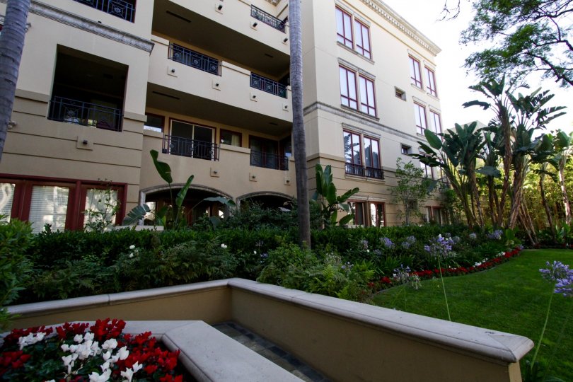 The Oakhurst Condos, Lofts & Townhomes For Sale The Oakhurst Real