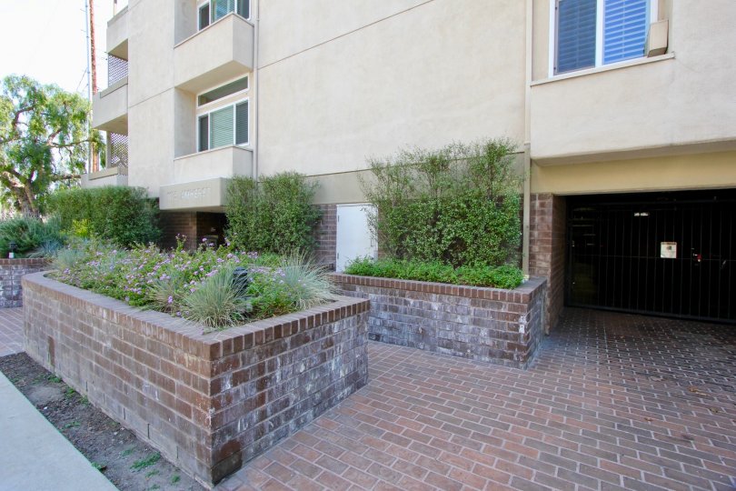 1175 Amherst Condos, Lofts & Townhomes For Sale 1175 Amherst Real