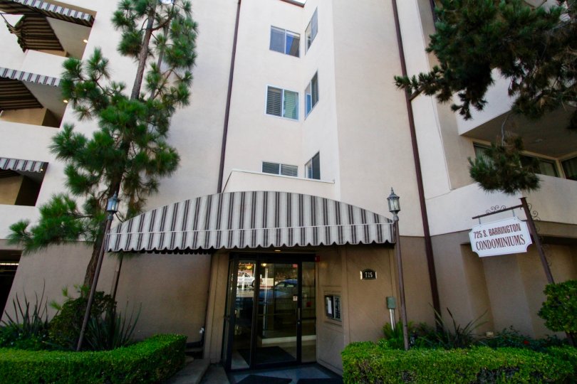 725 S Barrington Condos, Lofts & Townhomes For Sale 725 S Barrington