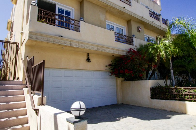 Brentwood Mayfield Condos, Lofts & Townhomes For Sale Brentwood