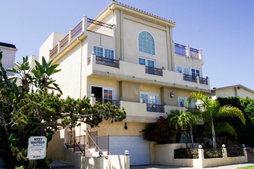 Brentwood Mayfield Condos, Lofts & Townhomes For Sale Brentwood