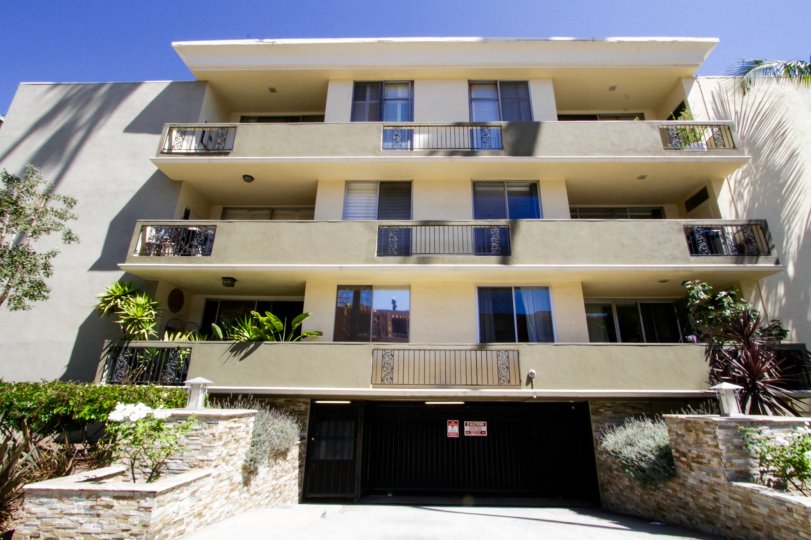 Villa Montana Condos, Lofts & Townhomes For Sale Villa Montana Real