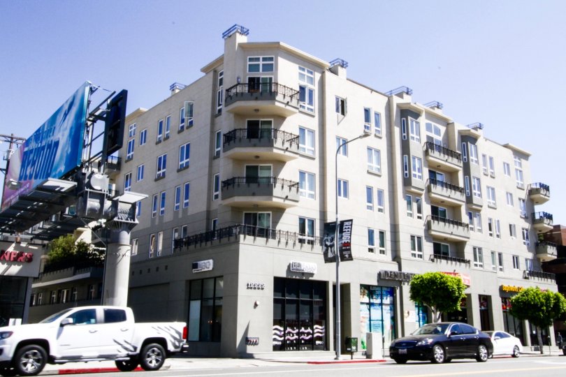 Wilshire Condos, Lofts & Townhomes For Sale Wilshire