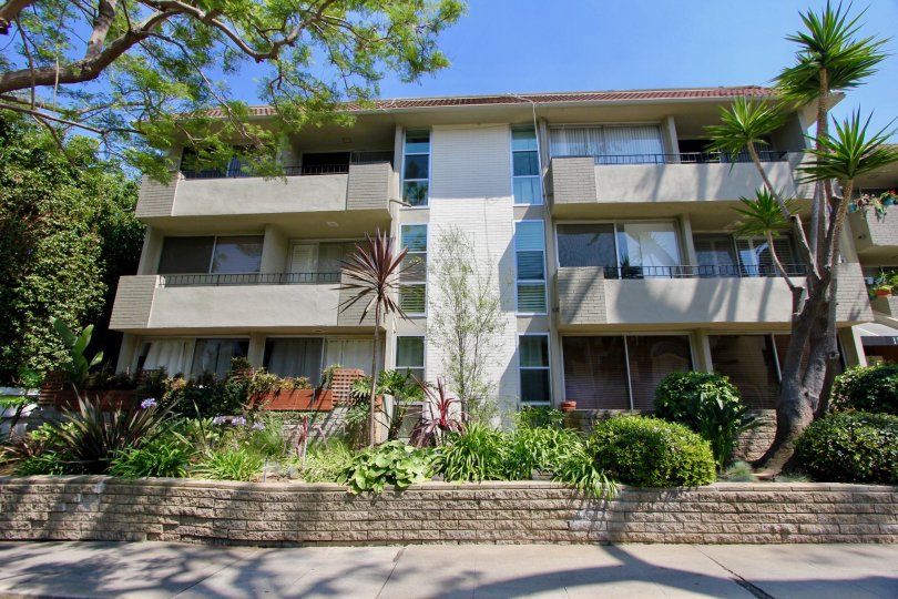 Mayfield Manor Condos, Lofts & Townhomes For Sale Mayfield Manor Real