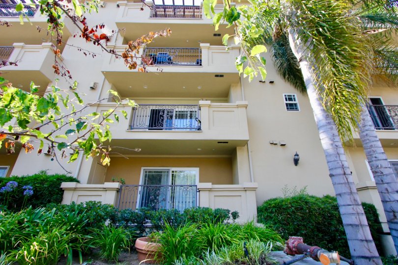 Mayfield Villa Condos, Lofts & Townhomes For Sale Mayfield Villa Real