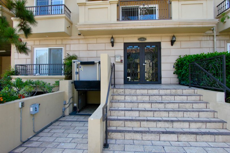 Mayfield Villa Condos, Lofts & Townhomes For Sale Mayfield Villa Real