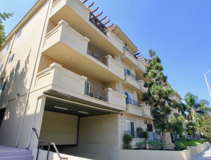 Mayfield Villa Condos, Lofts & Townhomes For Sale Mayfield Villa Real