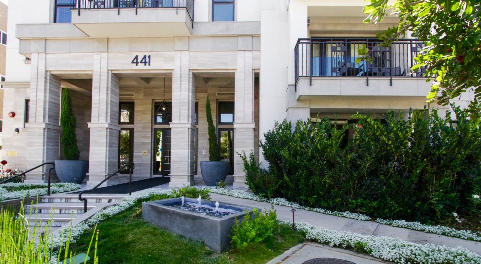 The Cosmopolitan Brentwood Condos, Lofts & Townhomes For Sale The