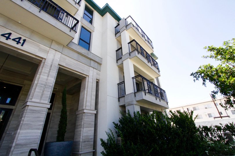 The Cosmopolitan Brentwood Condos, Lofts & Townhomes For Sale The