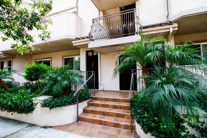 572 E San Jose Ave Condos, Lofts & Townhomes For Sale 572 E San Jose