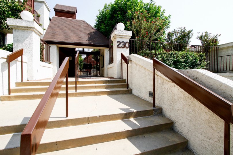 Bethany Woods South Condos, Lofts & Townhomes For Sale Bethany Woods South Real Estate