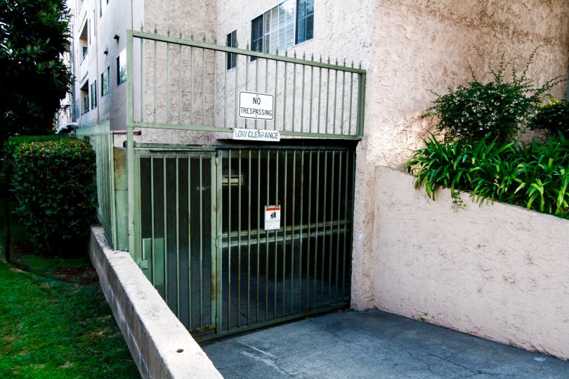 Toluca Lakeside Terrace Condos, Lofts & Townhomes For Sale Toluca