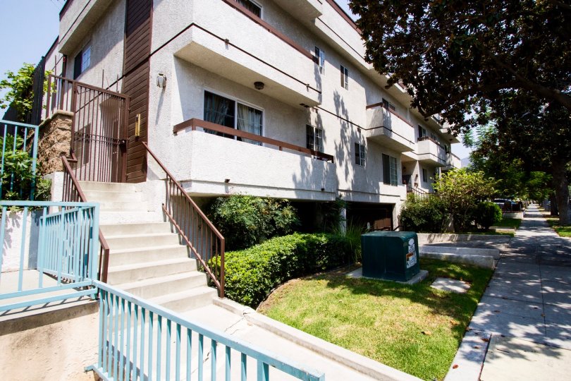 Valencia Palms Condos, Lofts & Townhomes For Sale Valencia Palms Real