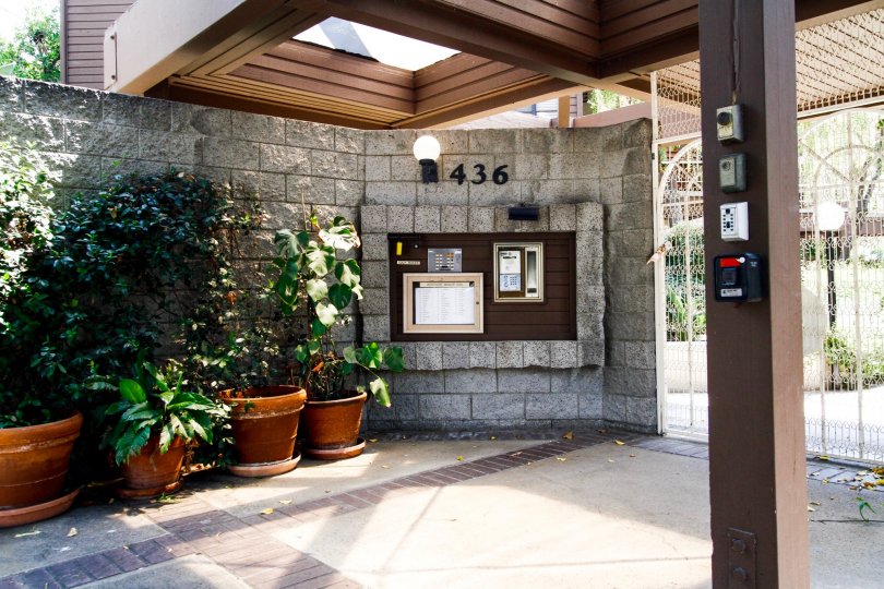 Woodside Manor Condos, Lofts & Townhomes For Sale Woodside Manor Real