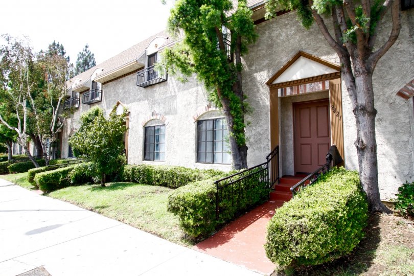 Aetna Manor Condos, Lofts & Townhomes For Sale Aetna Manor Real