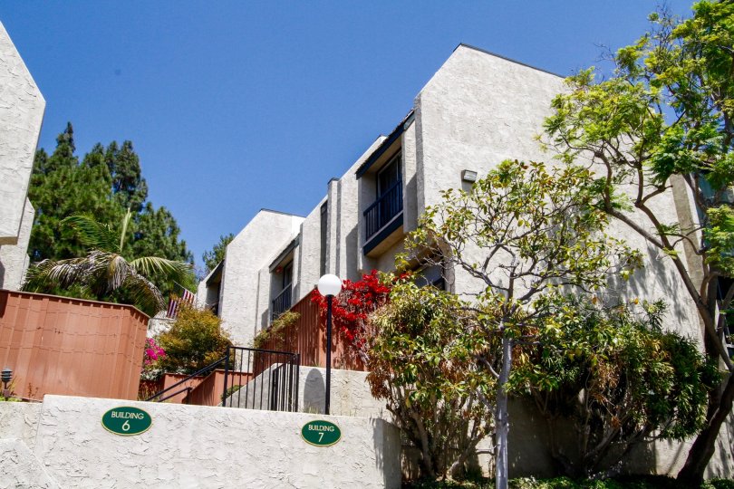 Beverlywood West Condos, Lofts & Townhomes For Sale Beverlywood West