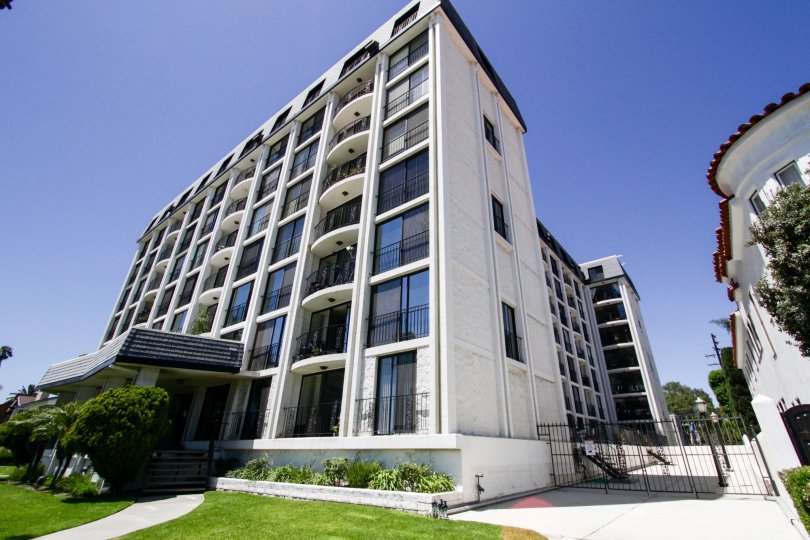 The Versailles Condos, Lofts & Townhomes For Sale The Versailles Real