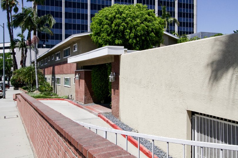 4610 Densmore Ave Condos, Lofts & Townhomes For Sale 4610 Densmore