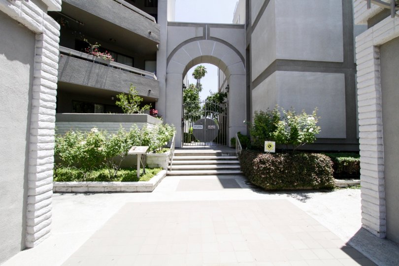 Encino Spa East Condos, Lofts & Townhomes For Sale Encino Spa East