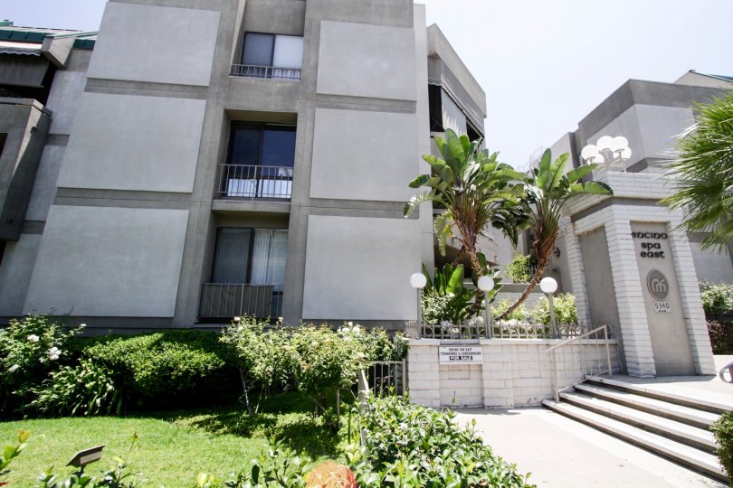 Encino Spa East Condos, Lofts & Townhomes For Sale Encino Spa East