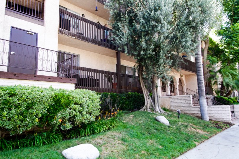 Encino Villas Condos, Lofts & Townhomes For Sale Encino Villas Real