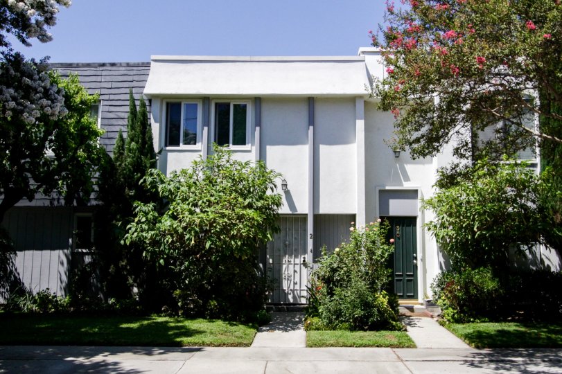 Toluca Continental Townhomes Condos, Lofts & Townhomes For Sale