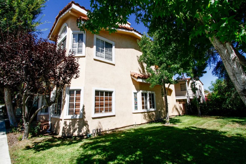 1625 Riverside Dr Condos, Lofts & Townhomes For Sale 1625 Riverside