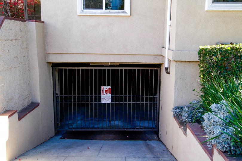 Doran Plaza Condos, Lofts & Townhomes For Sale Doran Plaza Real