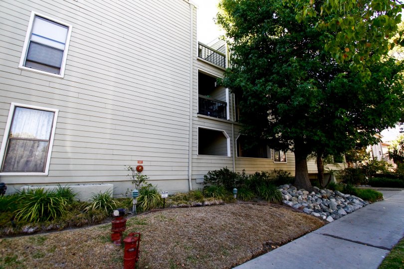 Kenwood Village Condos, Lofts & Townhomes For Sale Kenwood Village