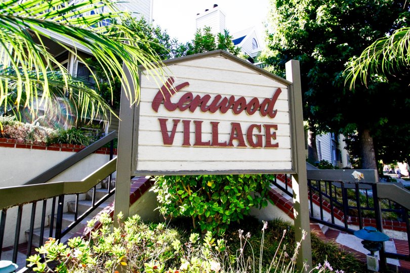 Kenwood Village Condos, Lofts & Townhomes For Sale Kenwood Village