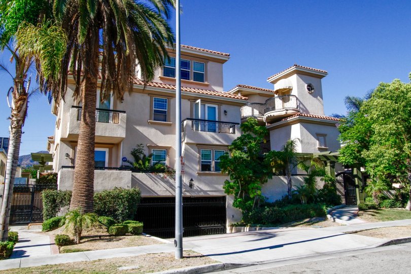 Milford Villas Condos, Lofts & Townhomes For Sale Milford Villas Real