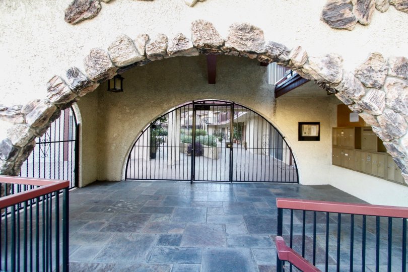 Montrose Villas Condos, Lofts & Townhomes For Sale Montrose Villas